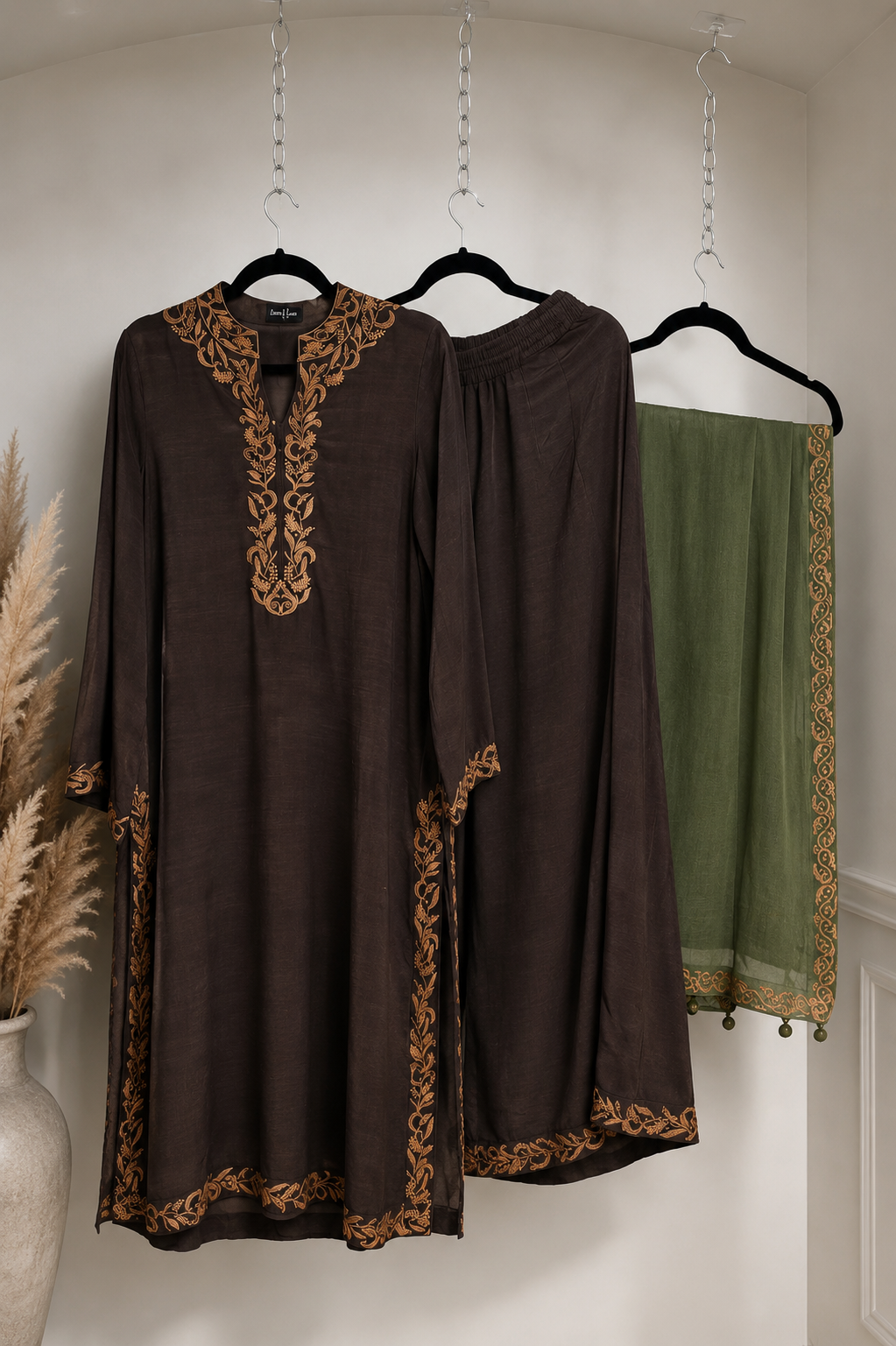 Zarnigar (زرنگار) – Longline Kameez & Wide-Leg Trousers Set