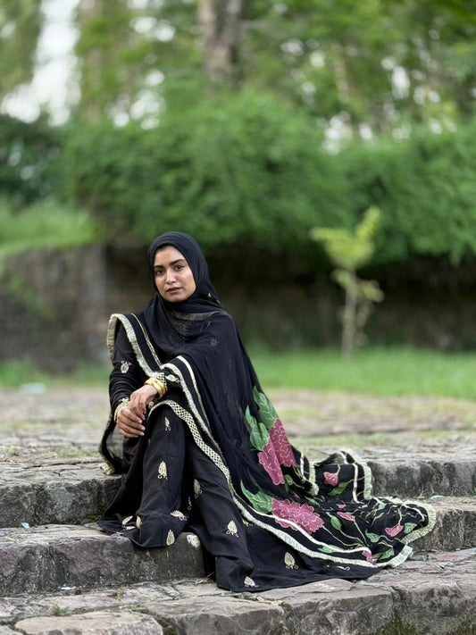 Gulposh (گُل پوش) – Black Sharara Set